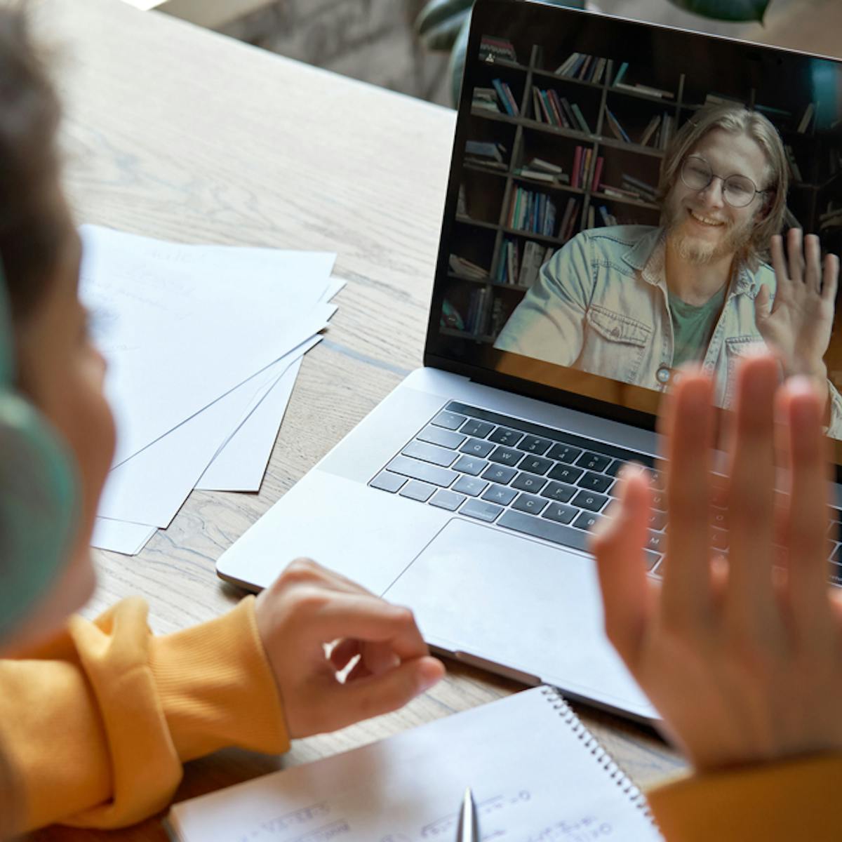 Top Colleges with Distance Learning for Students 3 Top Colleges with Distance Learning for Students