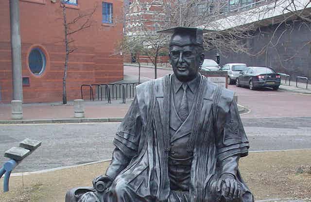 Statue of university chancellor