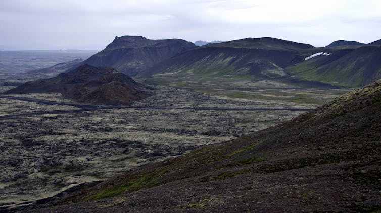Image of the volcanic system.