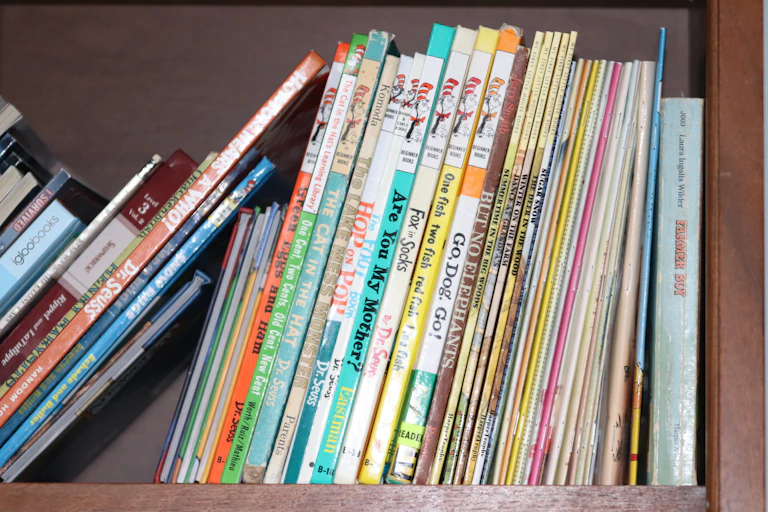 A book shelf filled with Dr. Suess books