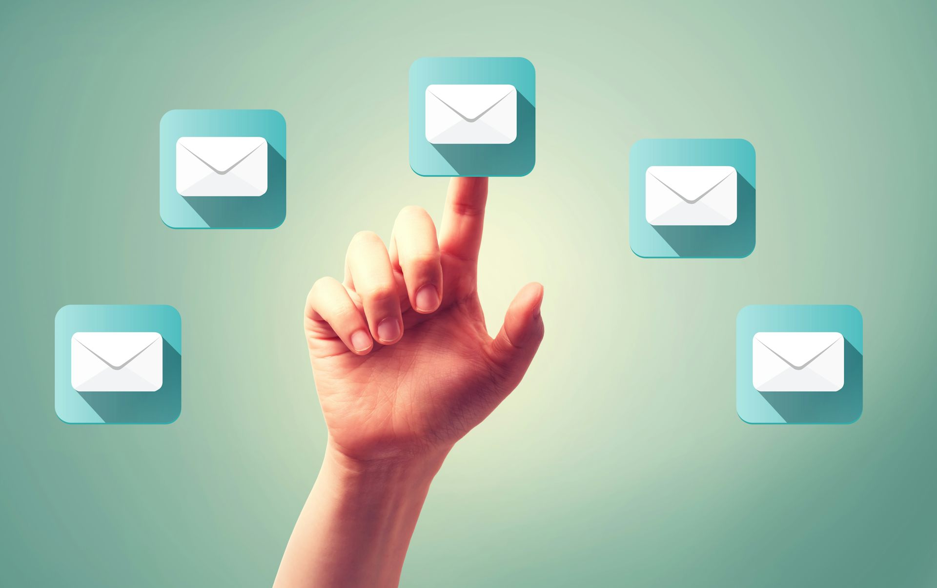 Medio siglo del primer correo electrónico: todavía no podemos vivir sin él