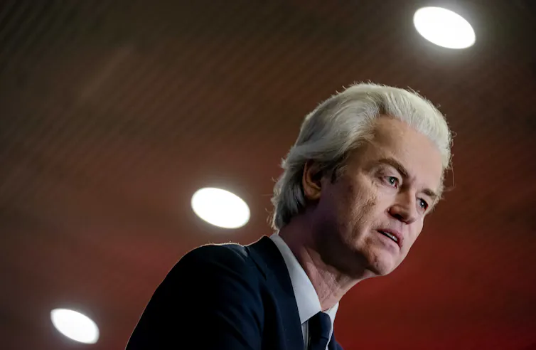 PVV leader Geert Wilders giving a press conference.