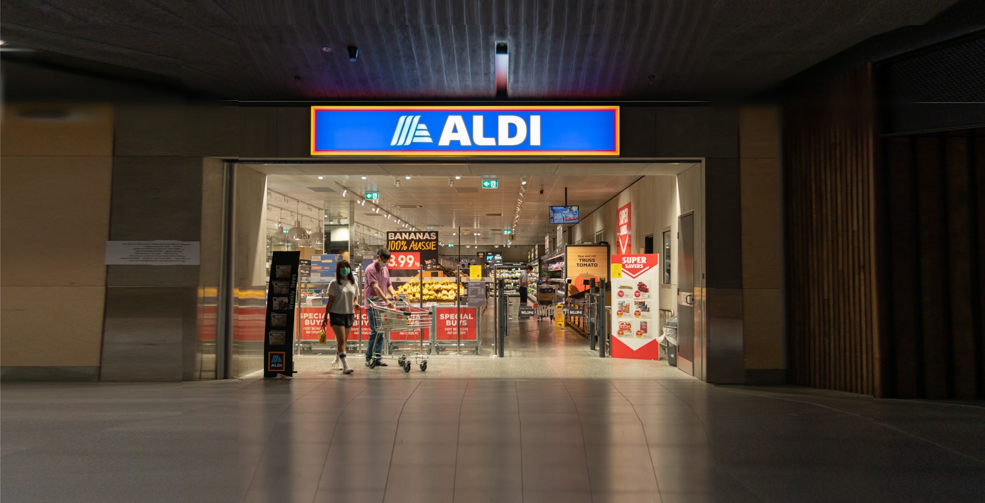 The Rise And Rise Of Aldi: Two Decades That Changed Supermarket ...