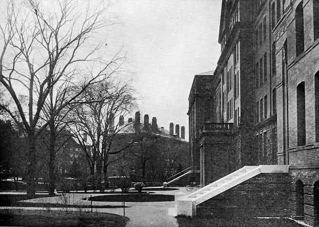 1913 photo of Agassiz Museum at Harvard University