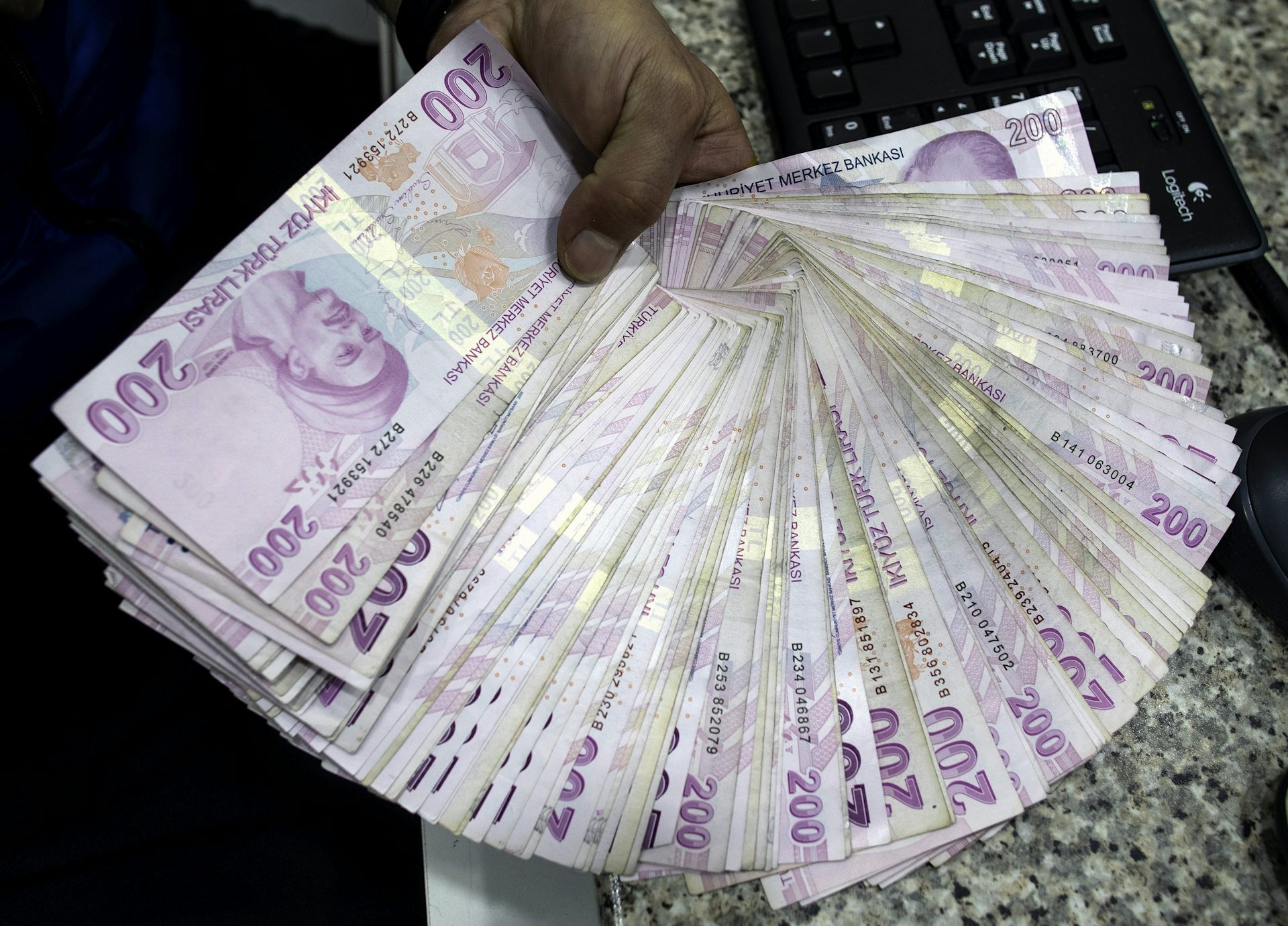 Turkey S Plunging Lira Don T Expect An End To This Saga Soon