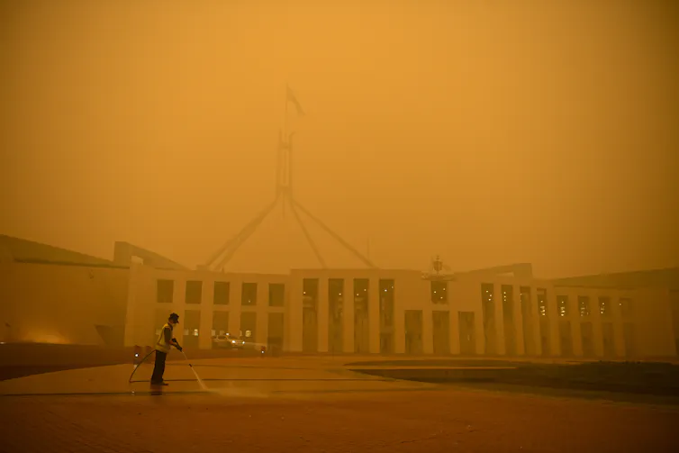 Smoke shrouds Parliament House