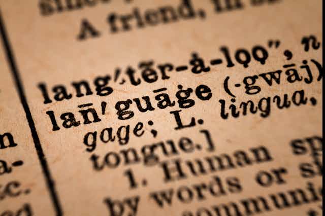 Old English dictionary definition of language.