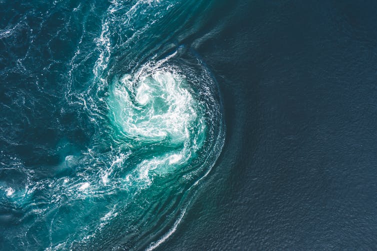 Ocean whirlpool