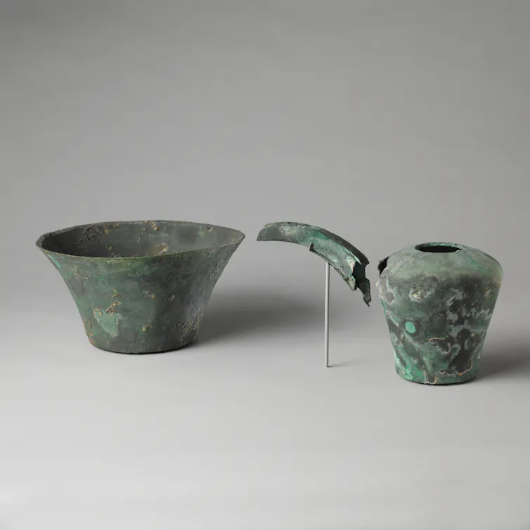 Hand washing bowl and spouted jar for pouring water over the hands.