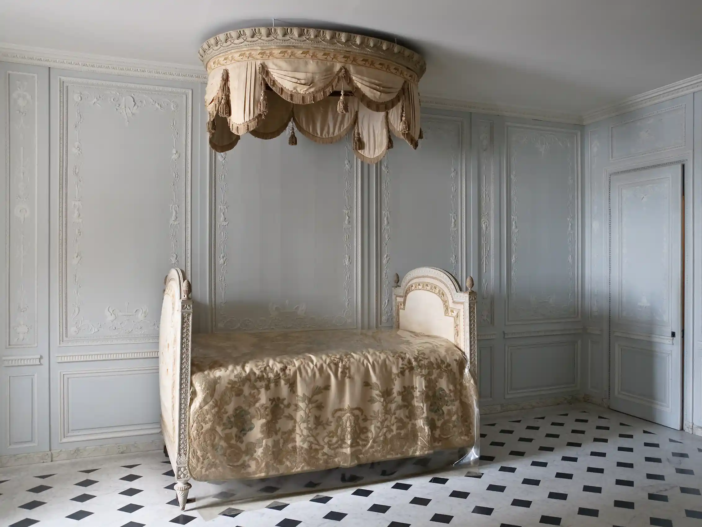 Sala de baño de los aposentos de María Antonieta en Versalles. Wikimedia Commons / Myrabella, CC BY-SA