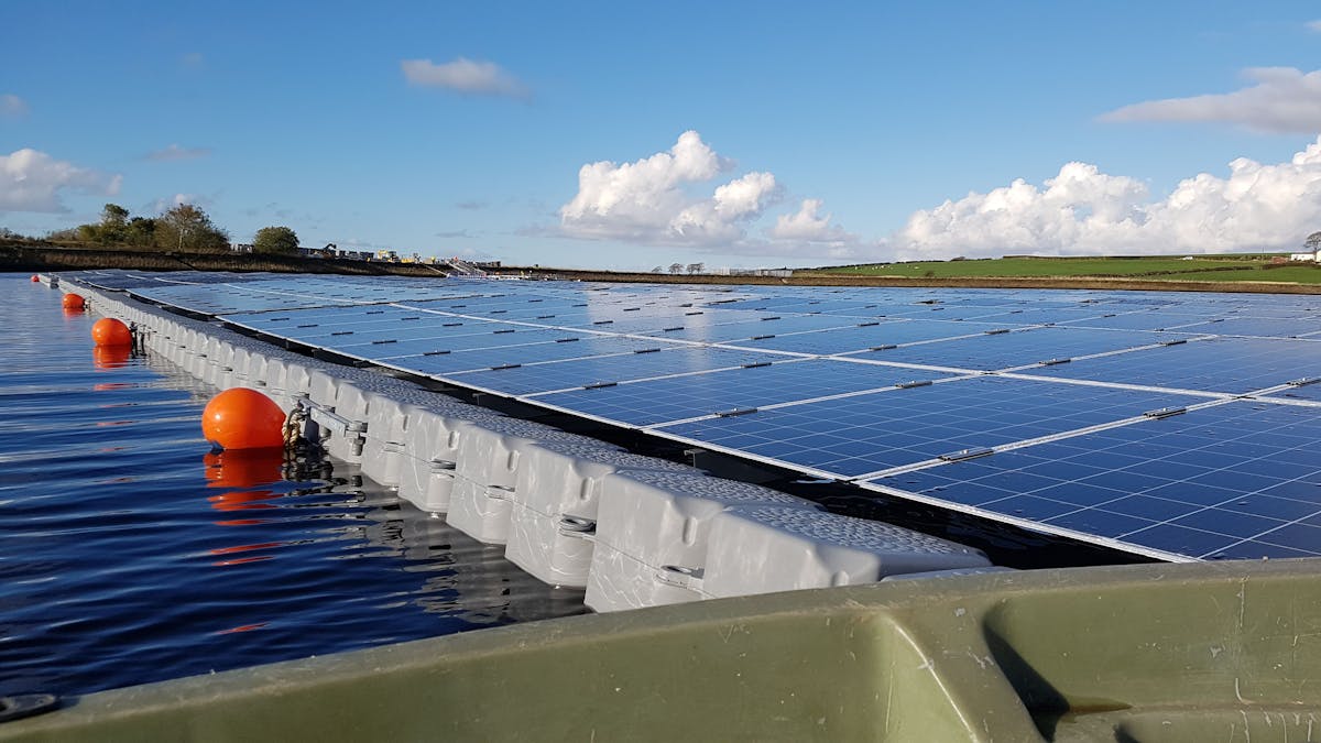 Floating solar farms could cool down lakes threatened by climate change