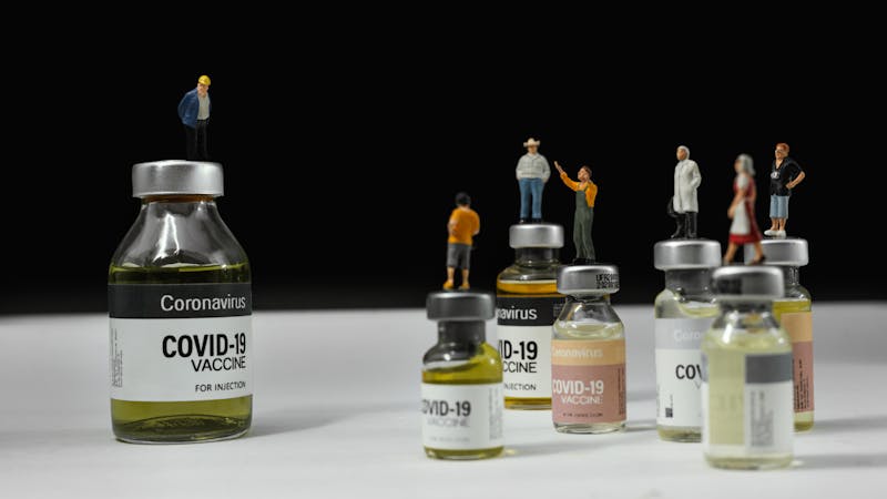 ¿Se debe hablar de los efectos secundarios de las vacunas? ¿Se debe hablar de los efectos secundarios de las vacunas?