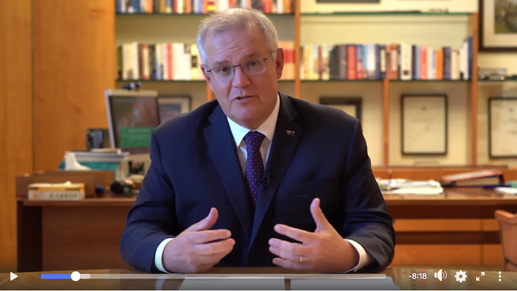 Scott Morrison communique via une vidéo Facebook le 11 avril que le gouvernement australien a abandonné les objectifs de vaccination.