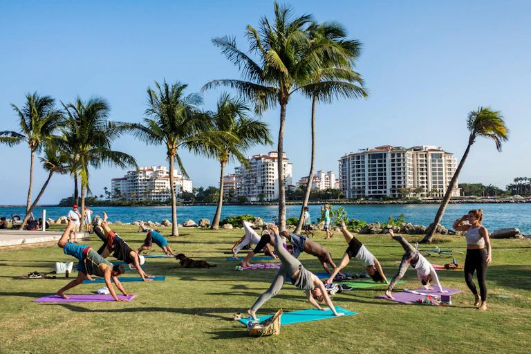 A group yoga class outside in Florida.