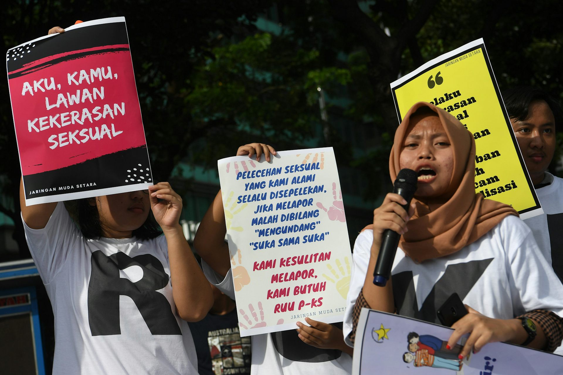 Kekerasan Terhadap Perempuan News Research And Analysis The Conversation Page 1