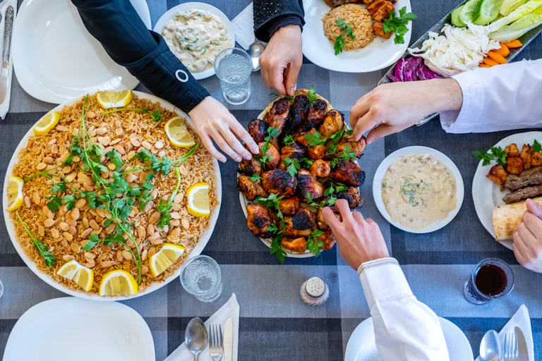 festin d'aliments variés