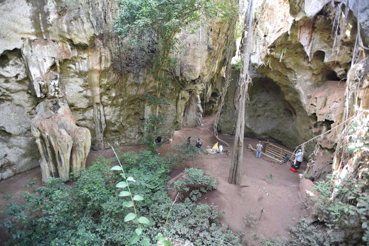 Image of the cave site.