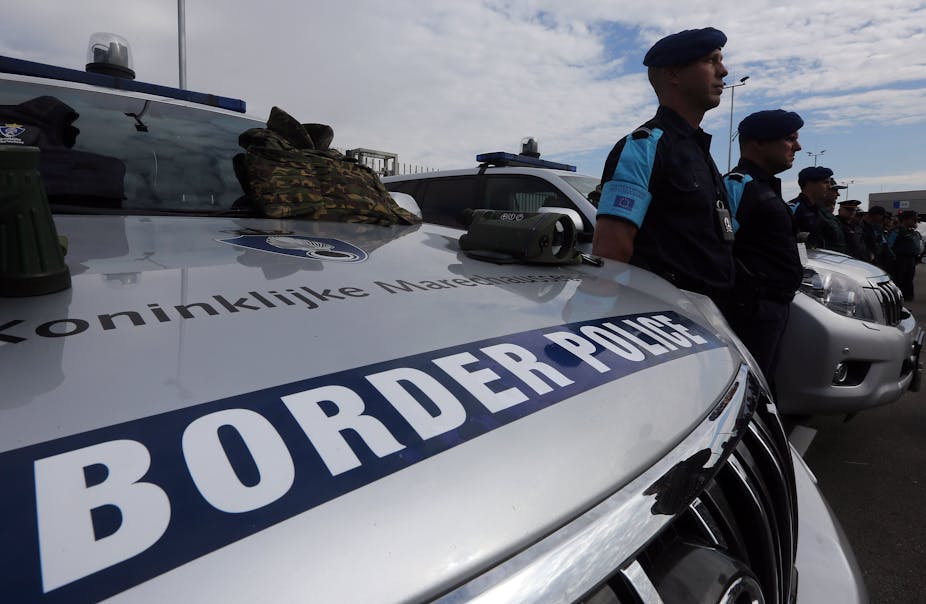 Frontex officers at the Bulgarian-Turkey border.