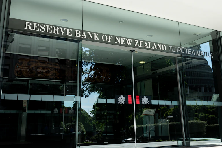 Reserve Bank of New Zealand building front entrance