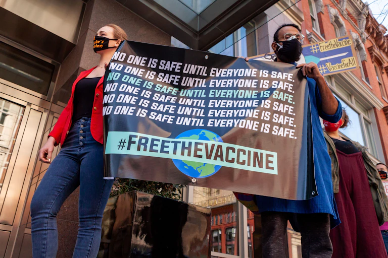 US protesters calling for COVID vaccine IP to be waived
