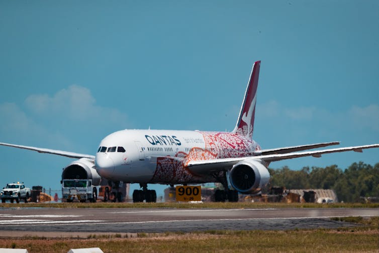 Qantas plane landing in Darwin in October 2020.