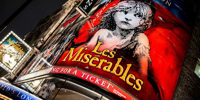 Front of theatre showing Les Misérables