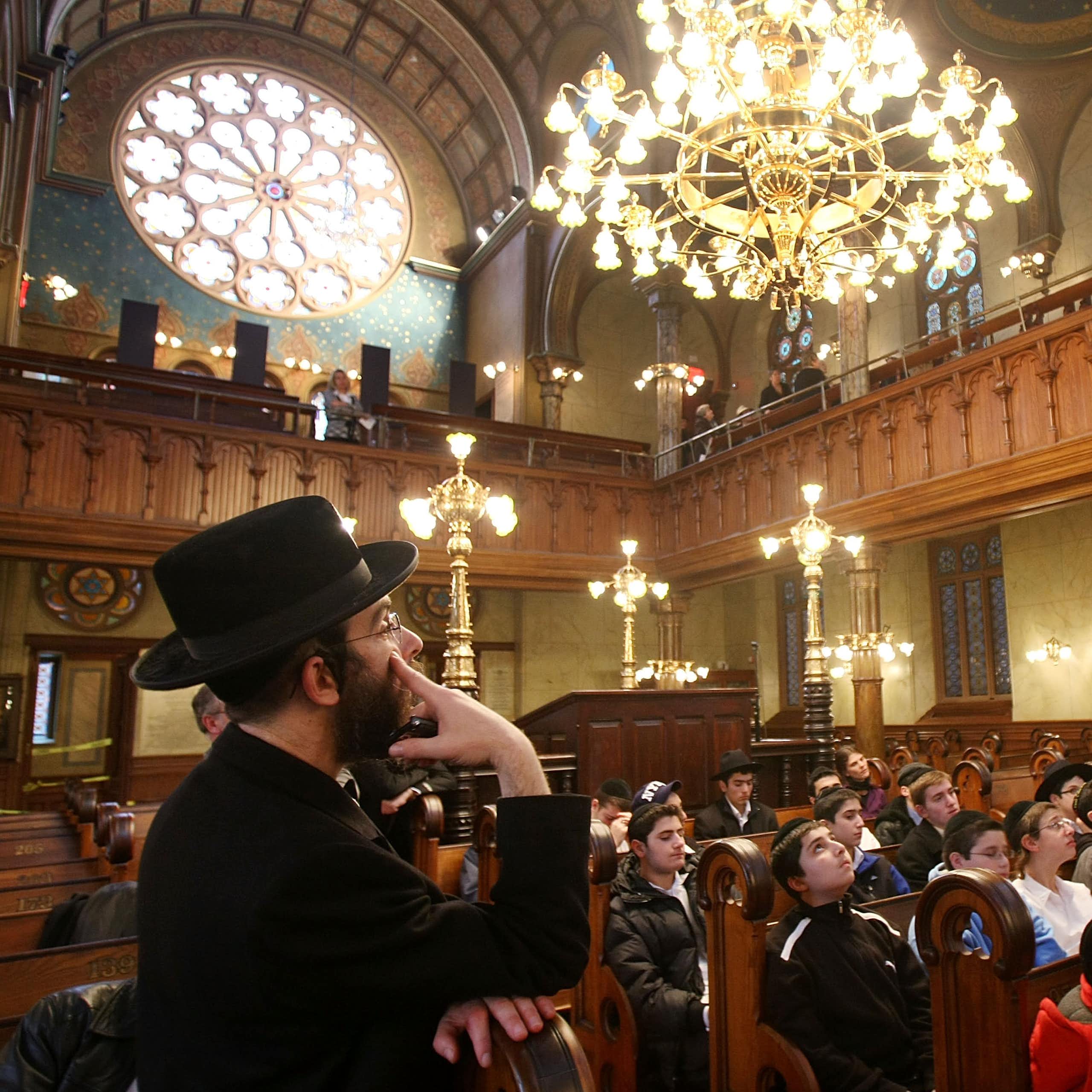 Students admiring the historic Eldridge Street Synagogue in New York City