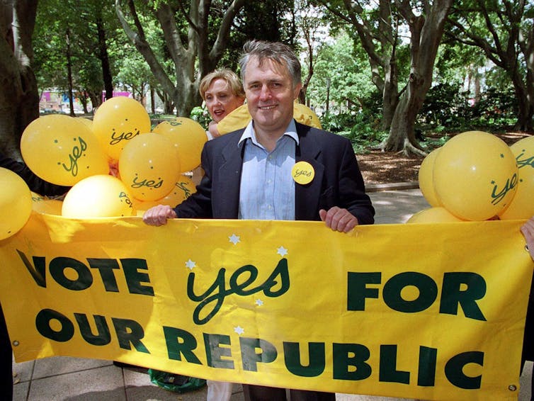 Malcolm Turnbull campaigning for the 'yes' vote in 1999.