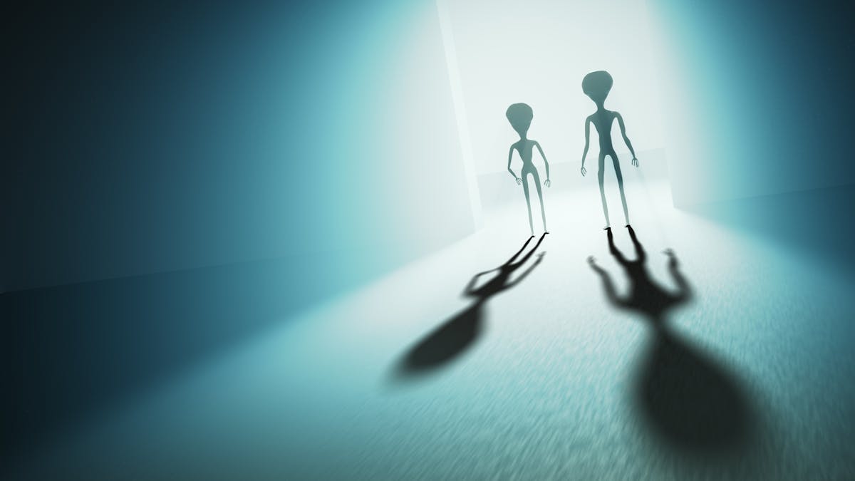 Do aliens exist? We asked fiʋe experts
