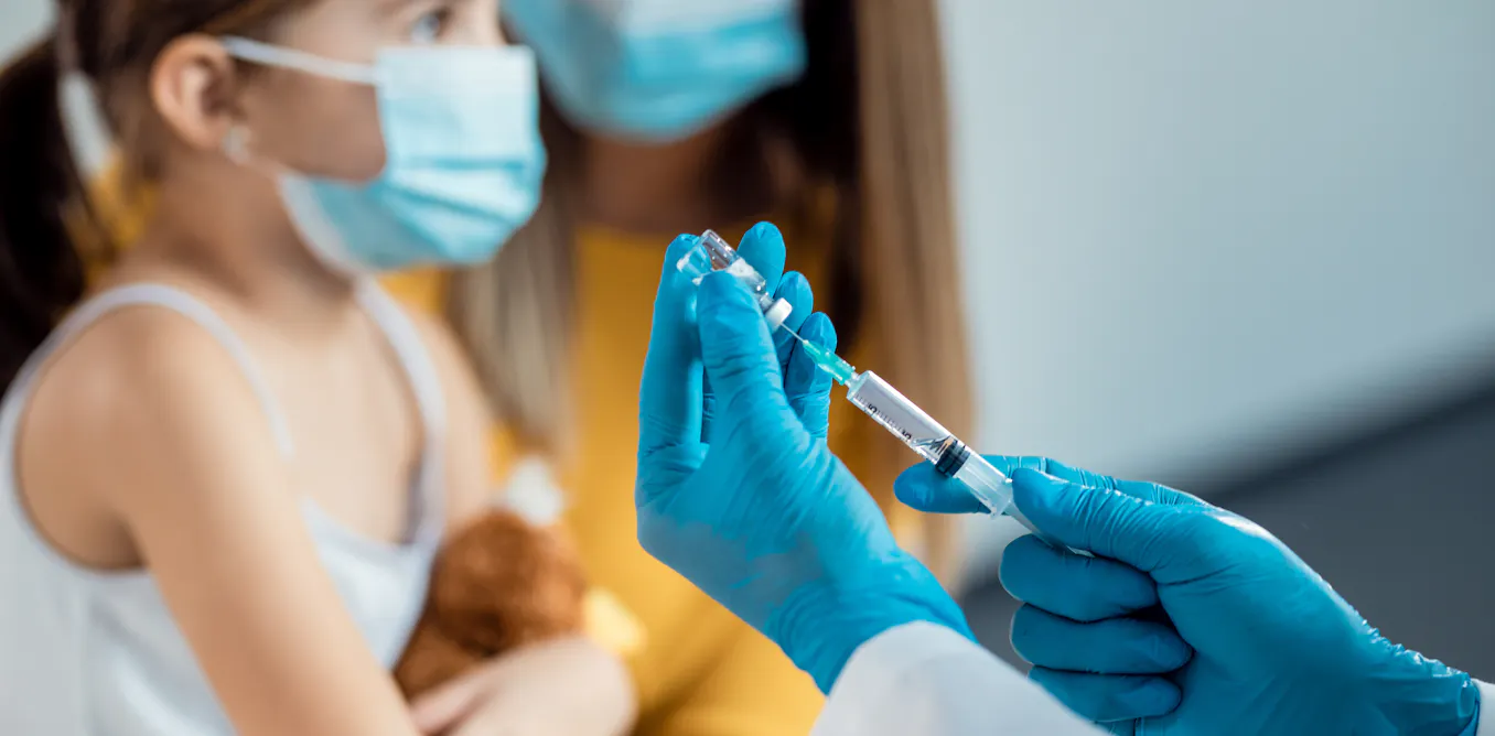 Por qué aún no tiene sentido vacunar a los niños frente a la COVID-19