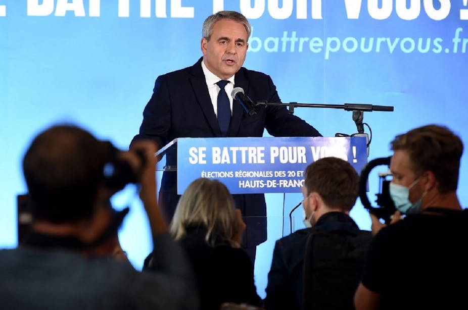 Xavier Bertrand, réélu à la tête des Hauts-de-France, en meeting après l'annonce de sa victoire, le 27 juin 2021 à Saint-Quentin.