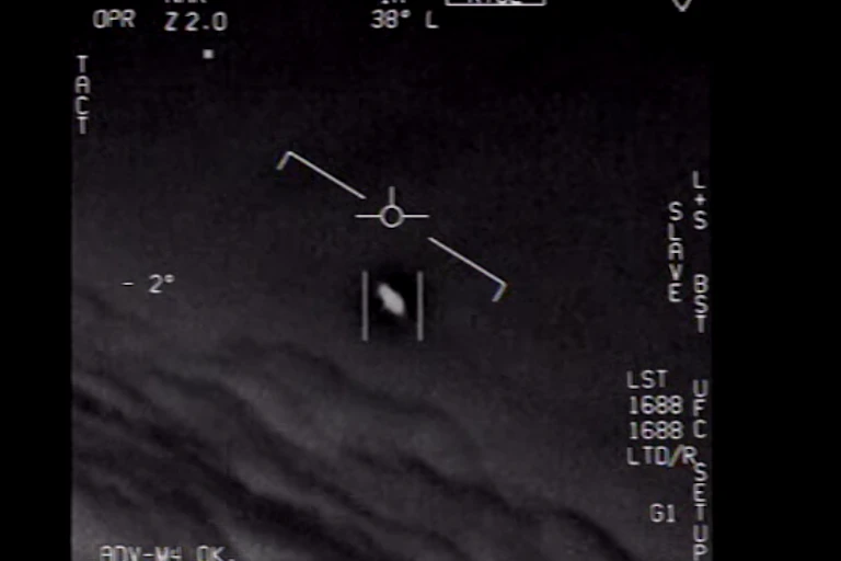 A Navy aircraft video of a UFO.