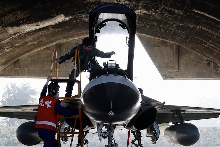 Taiwanese Air Force personnel conduct a drill.