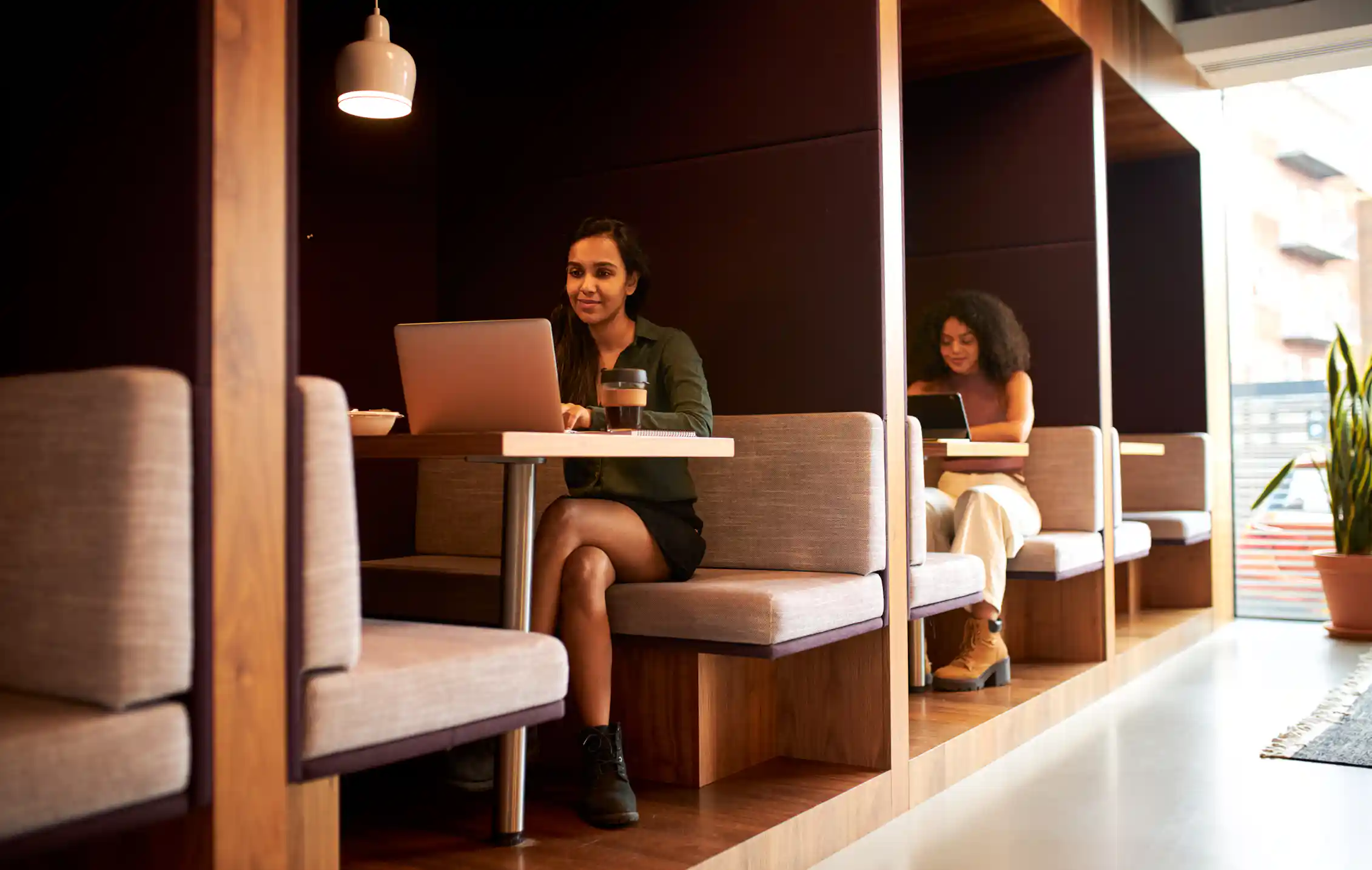 Staying Focused In A Noisy Office