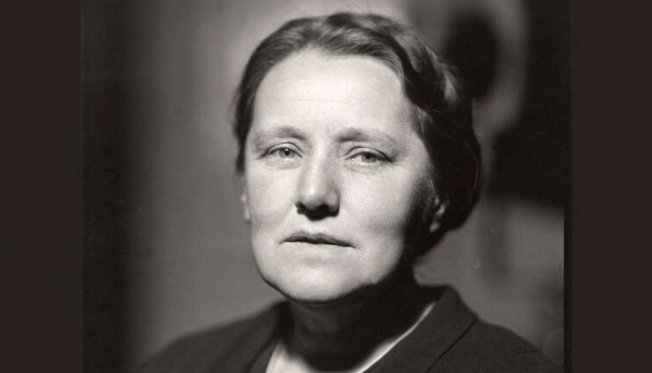 Black and white image of Susan Stebbing looking into the camera
