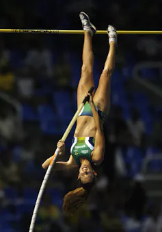 Brazilian pole vaulter Fabiana Murer competing in 2007.