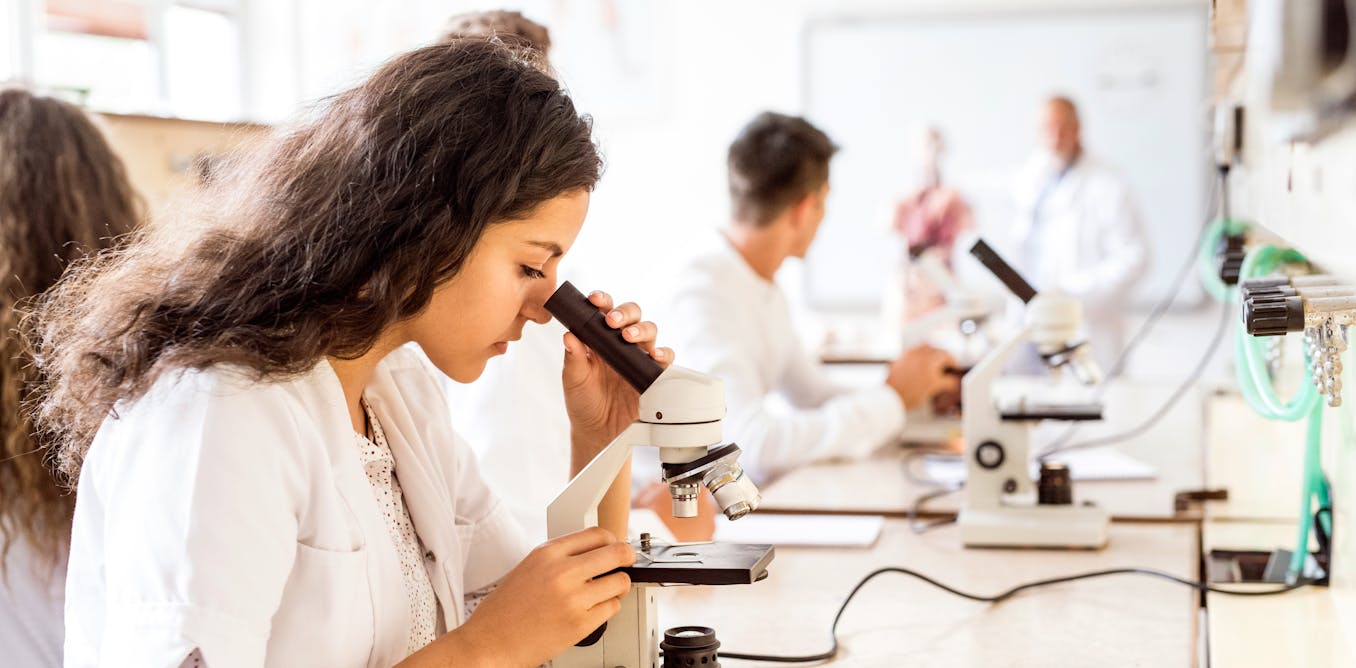 Thinking of choosing a science subject in years 11 and 12? Here’s what ...