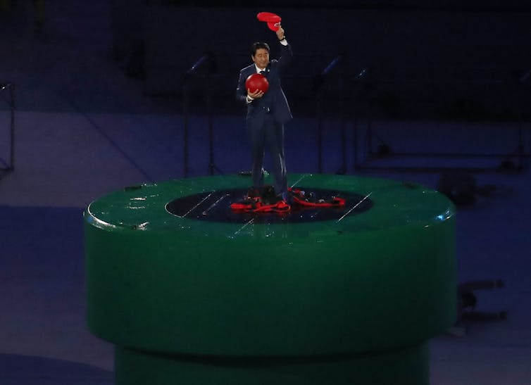 Shinzo Abe making a surprise speech at the Rio 2016 closing ceremony.