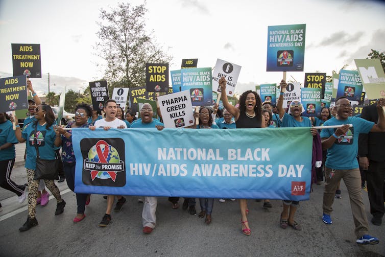 People participating in the 2017 Keep the Promise Concert & March in Fort Lauderdale for National Black HIV/AIDS Awareness Day