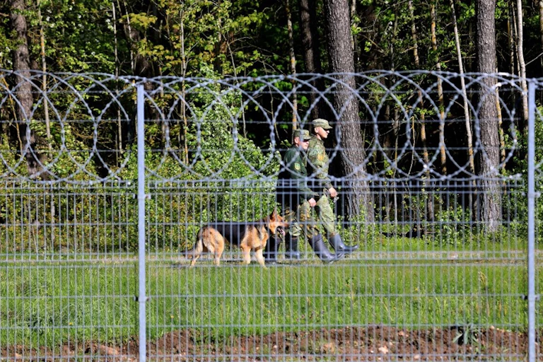 Garde-frontières biélorusses en patrouille