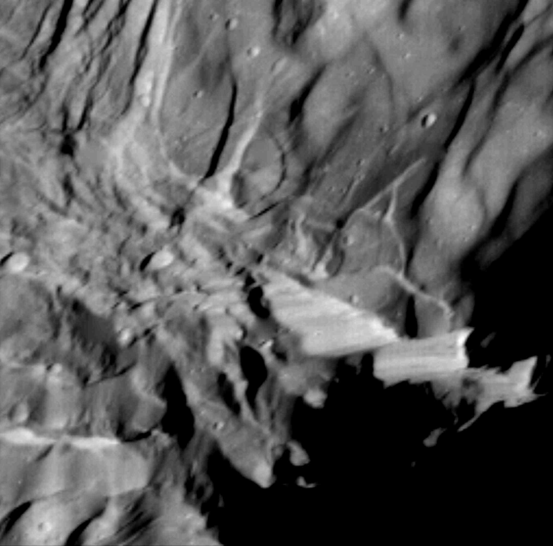Images of Verona Rupes.