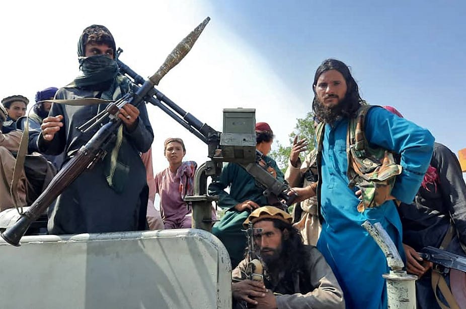 Des combattants talibans dans la province de Laghman, le 15 août 2021.