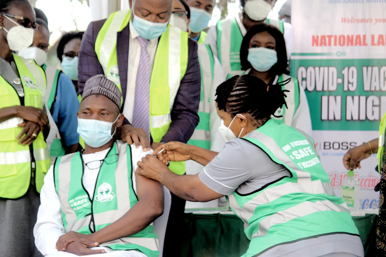 Man getting vaccinated