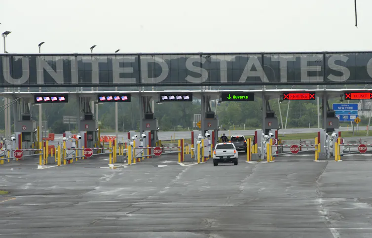 UNITED STATES in capital letters at border crossing