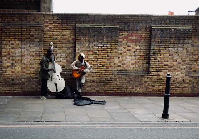 Two street musicians 