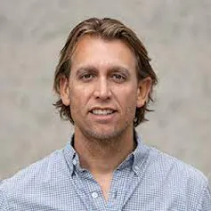 Headshot of a man.