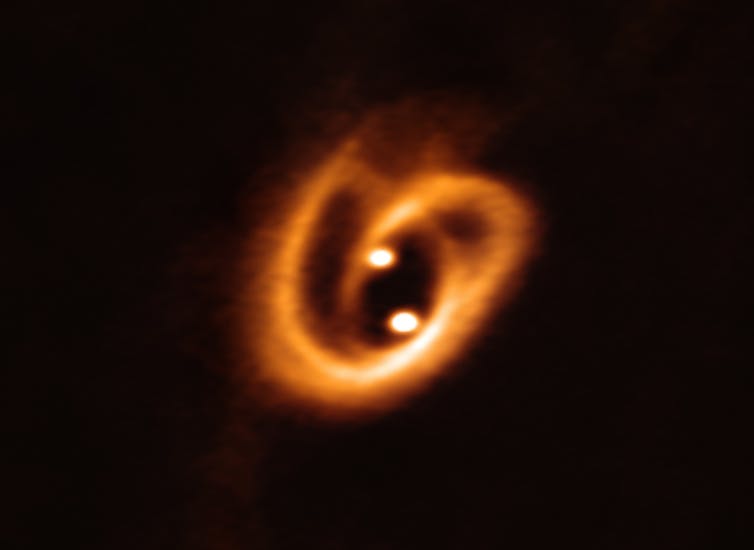 Binary stars form at the same time from a single cloud of gas, so they usually contain exactly the same mix of elements. ALMA (ESO/NAOJ/NRAO), Alves et al.