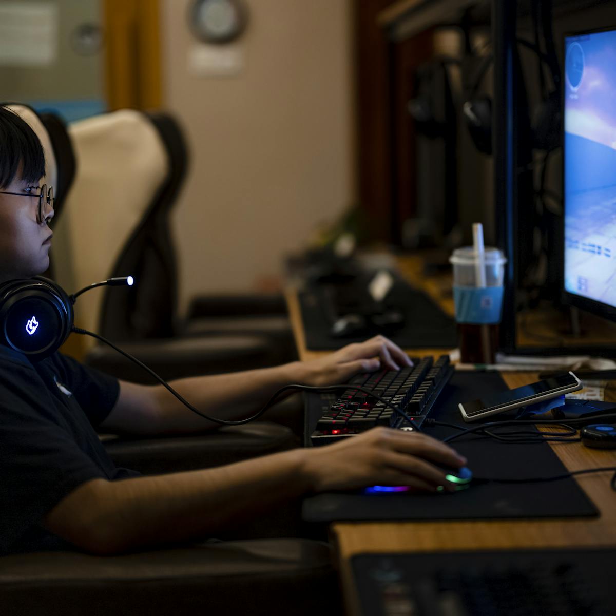 China S New Rules Allow Kids On Video Games Just 3 Hours A Week But Gaming Addiction Isn T About Time It S About Attitude China S New Rules Allow Kids On Video Games Just 3 Hours A Week But Gaming Addiction Isn T About Time It S About Attitude