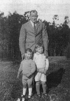 Co-author Alistair Thomson’s grandfather, Hector, with his sons Colin and David in 1930. 