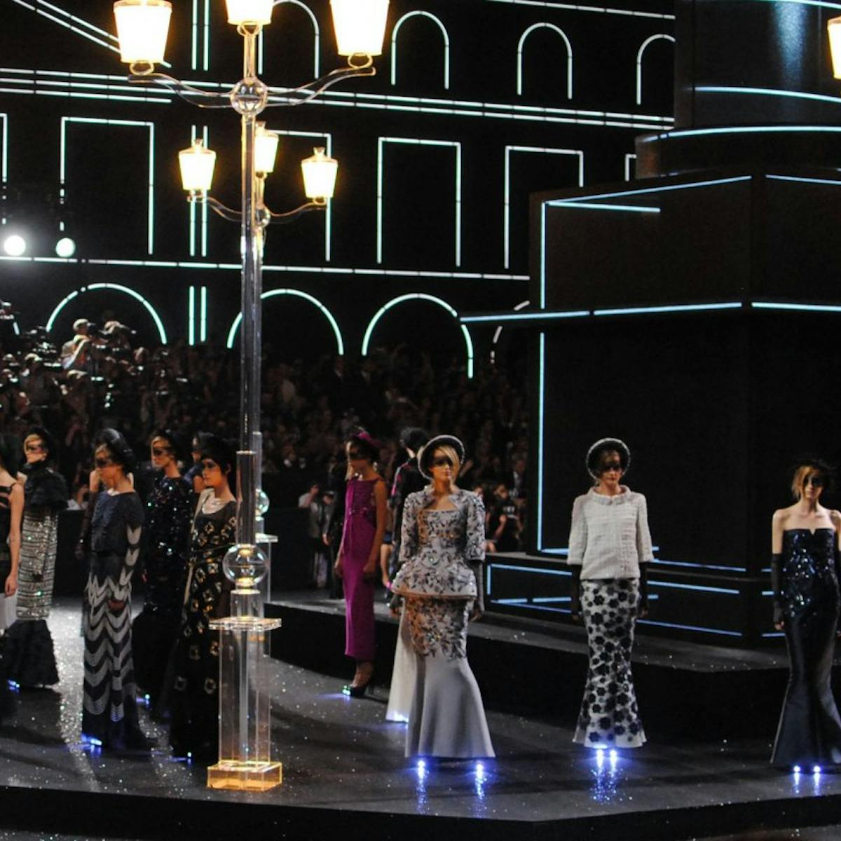 Chanel Opts Out Of Fashion S Love Affair With Online Shopping Chanel Opts Out Of Fashion S Love Affair With Online Shopping